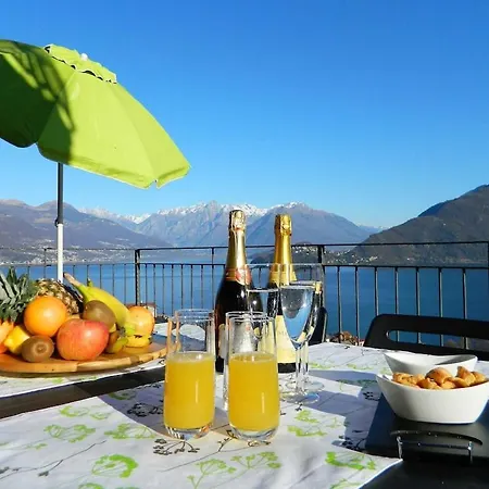 Vakantiehuis Balcony On Pianello Pianello Del Lario