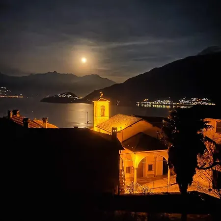 Vakantiehuis Balcony On Pianello Pianello Del Lario